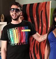 Pimp My Bitch Trini, Un Verdadero Aborto - PelisXXX.me