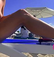 Euroslut Público Topless Y Micro G Bikini Gran Clítoris Playa Puta - PelisXXX.me