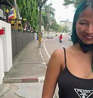 Chica Tailandesa Caliente Y Cachonda Se Mece Con Un Semental De Polla Blanca Y Gruesa Que Acaba De Conocer - PelisXXX.me