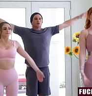 Fuckanytime Entrenadora De Yoga Se Folla A Una Milf Pelirroja Y A Ella Como Freeuse Penelope Kay, Lauren Phillips - PelisXXX.me
