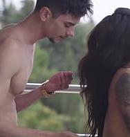 Cuarteto En El Balcón Con Mi Amiga Y Dos Amigas Con Pollas Enormes - PelisXXX.me