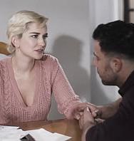 Los Pies Fríos De Los Prometidos Lo Hicieron Follar A La Hermana Milf De Grandes Tetas De La Novia Skye Blue - PelisXXX.me