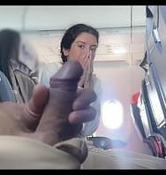 Exhibición De Pene En Público En Un Avión: Una Chica Me Hizo Correrme En 2 Minutos - PelisXXX.me