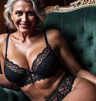Recopilación De Porno De Milf Italianas Calientes, Disfruta De Esta Mamá Caliente Con Sus Grandes Tetas Y Gran Culo, Esta Madura Sexy Deja Que Tu Semen Ai Generated Milfs - PelisXXX.me