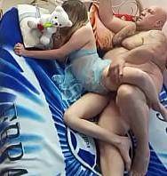 Joven Rubia Vino A Visitarlo Y Le GustÓ Mucho - PelisXXX.me