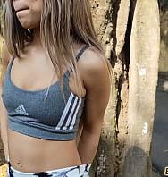 La Joven Cumplió 18 Años Y Llamó A Su Amiga Para Quitarle La Virginidad En Medio Del Bosque. - PelisXXX.me