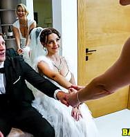 Serena Hill, Ryan Keely En Momster In Law Parte 3 - PelisXXX.me