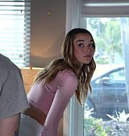 Su Hermanastro No Iba A Asumir La Culpa De Su Malcriada Hermanastra. - PelisXXX.me