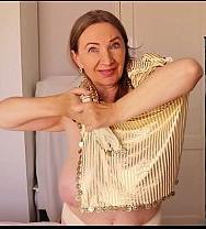 Gran Sorpresa Sexy Para Una Cougar Curiosa. - PelisXXX.me