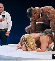 La Esposa, La Hermosa Vaquera Swamp Barbee, Muestra Su Rostro Por Primera Vez Y Es Follada Por Jason Luv. - PelisXXX.me