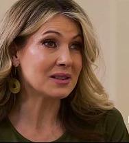 La Familia Ofrece A Su Hermanastra El Puesto De Niñera. - PelisXXX.me