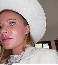 ¡¡¡la Hermosa Dueña Francesa De Un Airbnb Exige Que Le Follen Su Culo Burgués Para Evitar Problemas!!! - PelisXXX.me
