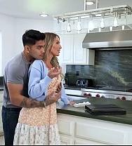 Our Freeuse Deal Keeps Stepson Busy As We Plan Stepdad's Welcome Party - PelisXXX.me