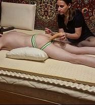 Anastasia Mistress Le Dio A Sasha Earth Un Buen Masaje De Próstata Sensual Y Le Folló El Culo Duro Con Un Consolador Anal. - PelisXXX.me