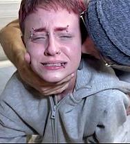 Convensi Meu Amigo De Quarto A Meter Comigo Na Pele E Ele Pediu Que Eu Chupasse Ele Também Na Pele , O Cara Me Deu Gostoso E Deixou Eu Chupar Ele Todo. - PelisXXX.me