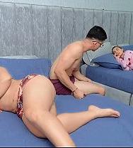 Follo Con Mi Hijastra Y Su Madre No Se Entera - PelisXXX.me