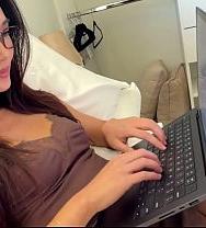 La Hermanastra Asiática Nerd, Enfurecida, Es Incitada A Tener Sexo ~ Lucy Mochi ~ Fantasía Doméstica ~ Scott Stark - PelisXXX.me