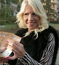 Me Gasté Todas Mis Ganancias Del Casino En Las Tetas Perfectas De Esta Milf Rubia. - PelisXXX.me