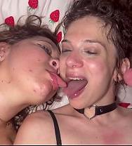 Orgia Con Dos Lesbianas Le Abrimos El Culo Y El CoÑo A La Vez A La Gorda Cachonda - PelisXXX.me
