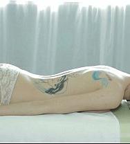 Una Morena Sexy Es Follada Por Un Masajista Cachondo. - PelisXXX.me