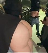 Follando En El Puente Con Desconocidos Con Pollas Grandes Y Mi Marido Filmando Red2 - PelisXXX.me