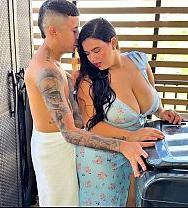 Madrastra Cachonda Montando El Pene De Su Hijastro En El Patio Trasero Savannah Watson - PelisXXX.me