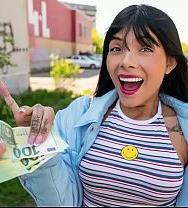 Pagué Unos Euros Y Esta Latina Tetona Se Atragantó Con Mi Polla. - PelisXXX.me