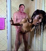 Una Puta India Es Follada En La Ducha Después De Enjabonarse. - PelisXXX.me